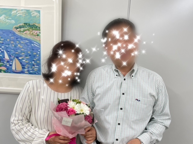 結婚相談所Allegroに結婚のご報告にこられた二人